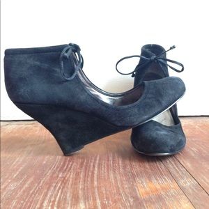 Nine West ankle tie suede wedge